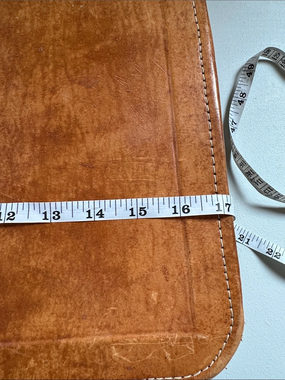 Vintage Classic Tan Leather Briefcase with Secure Lock and Top Handle